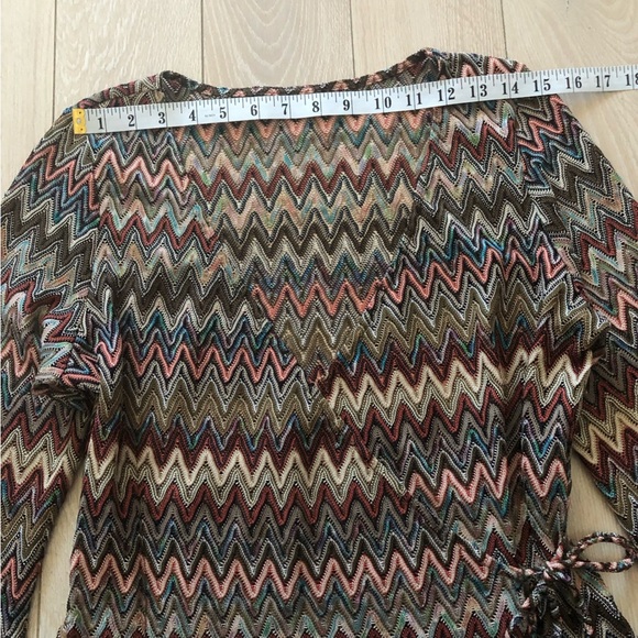 Wallis Faux Wrap Crochet Style Flare Long Sleeve Top Size 14 - Picture 2 of 12